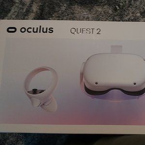 OCULS QUEST 2 128GB  in the original box (all in-like new)